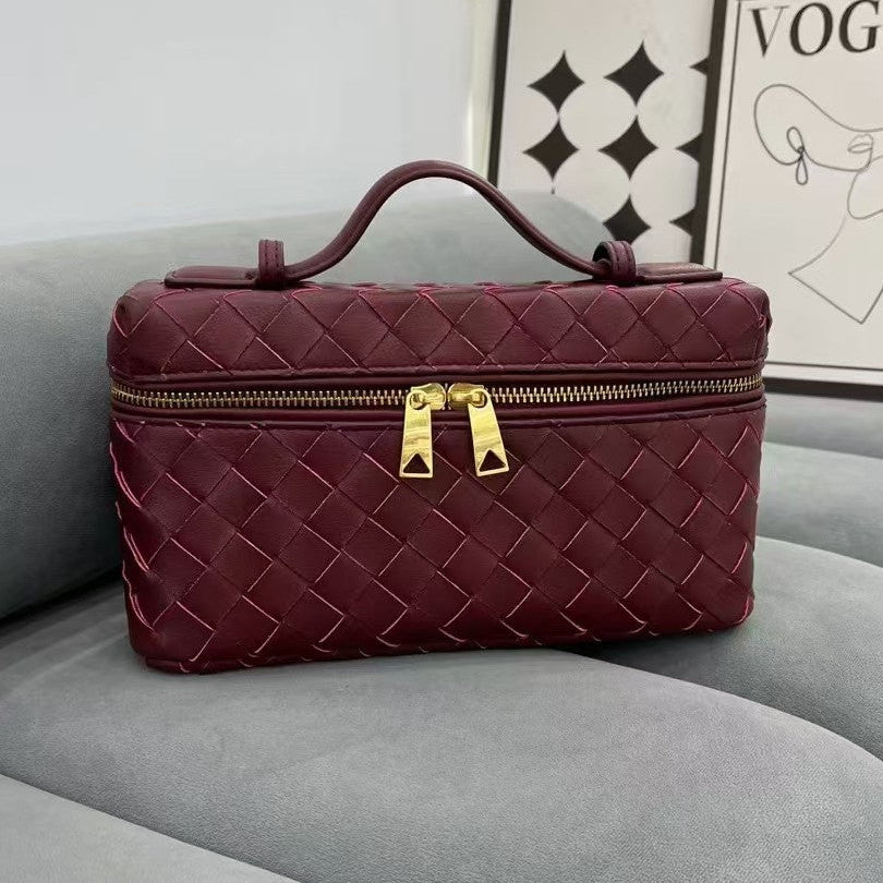 Chic Carryall