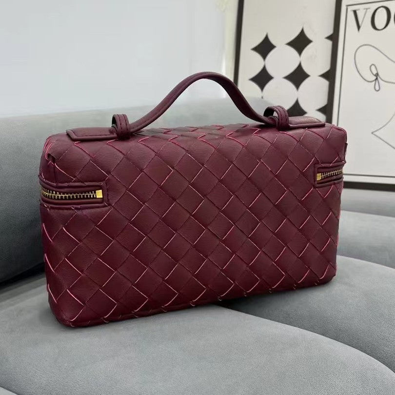 Chic Carryall