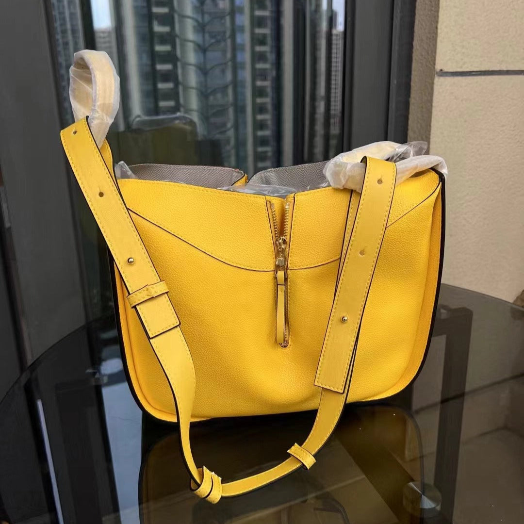 Aria Handbag