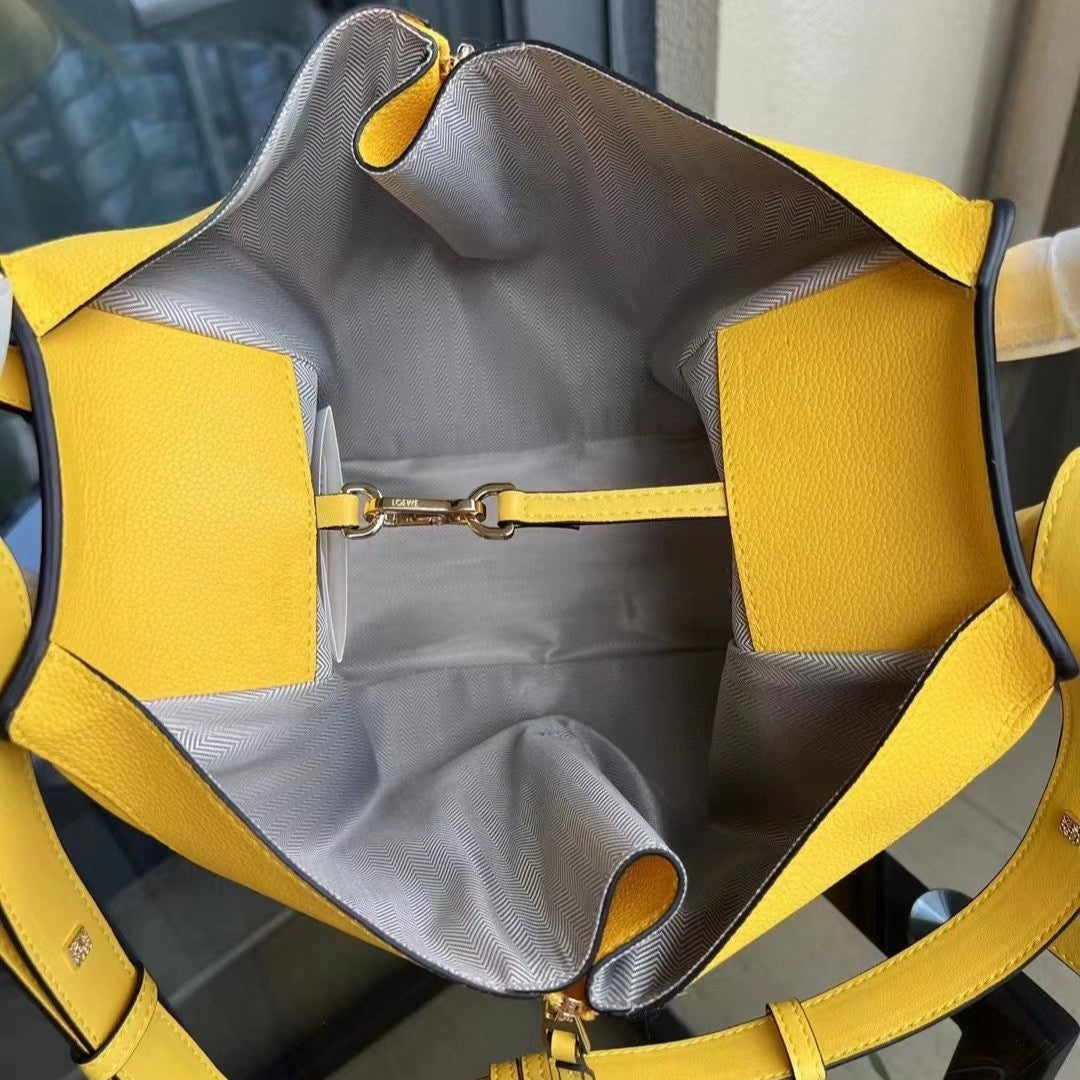 Aria Handbag