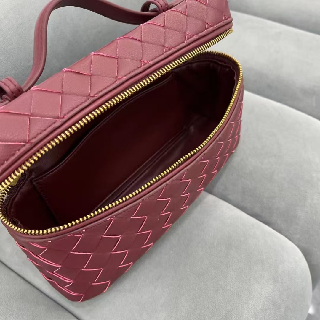 Chic Carryall