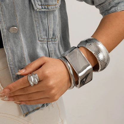 Bracelets irréguliers