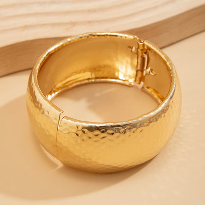 Bracelets irréguliers